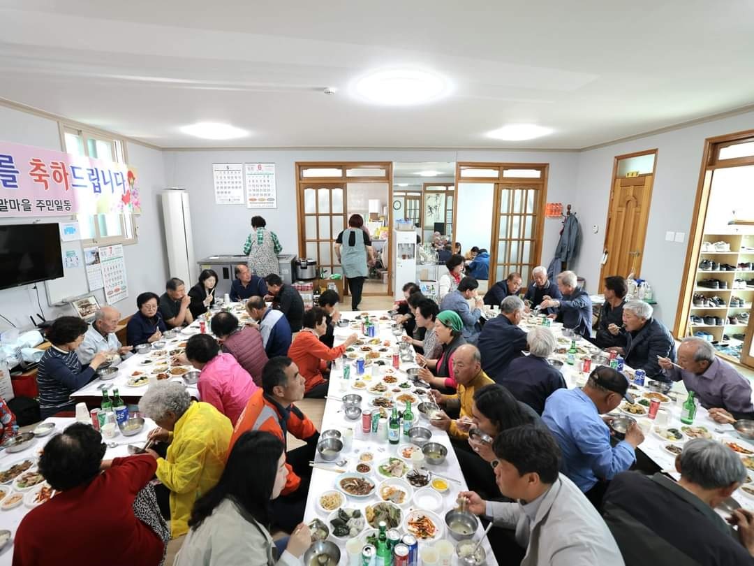 신백동 마을별 어버이날 행사 추진 이미지 3